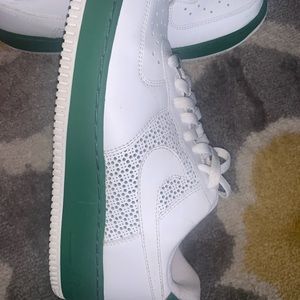 Mens Nike 82’ Air Force 1-good condition!